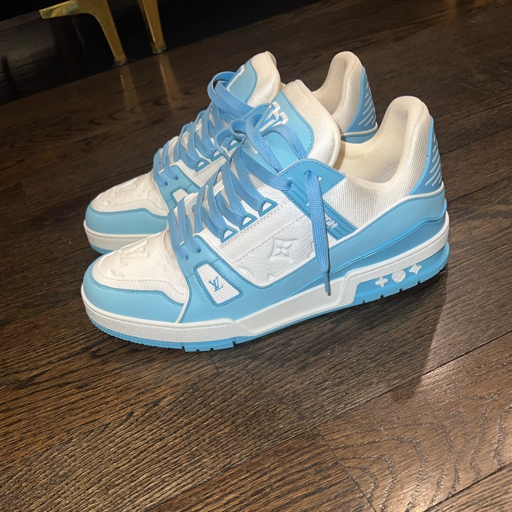 Brand New Louis Vuitton Trainer Low
White Sky Blue